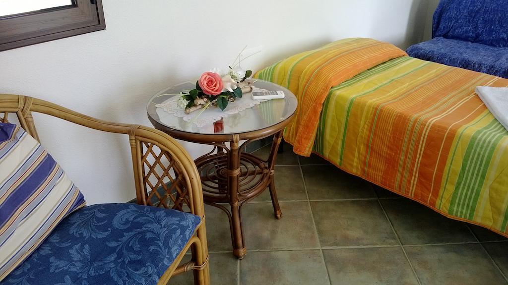 Agriturismo B&B Casteldoria Санта-Мария Экстерьер фото